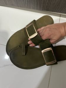 2 Flats Sandal