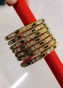 Emerald &amp; Gold Bridal Bangles