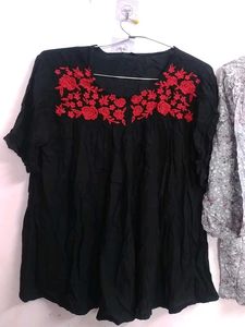 Trendy Women&#39;s Tops - Set of 2,used