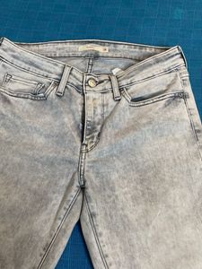 Streachble Ice Grey Colour Jeans