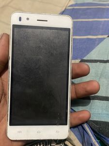 Micromax Q424 Smartphone in full working condition