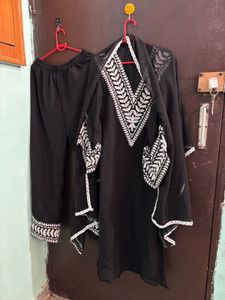 Elegant Embroidered Kurta