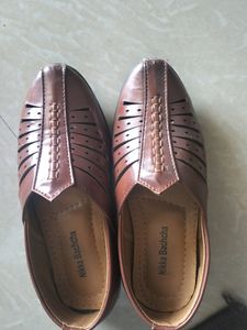 Mojari Style Shoes