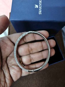 Sparkling Swarovski Bangle