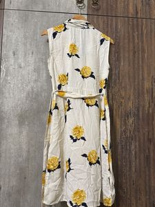 Kazo Button Dress With Belt