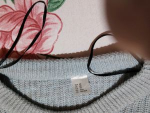 Grey Switer