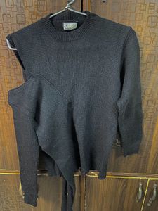 Black Shoulder Cut Off Tops