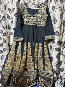 Elegant Embroidered Kurta