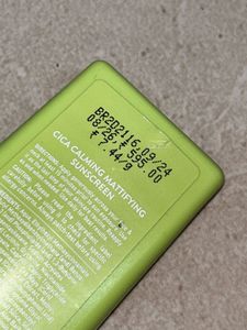 Dot &amp; Key Sunscreen half used