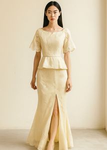 Elegant Lace Evening Gown