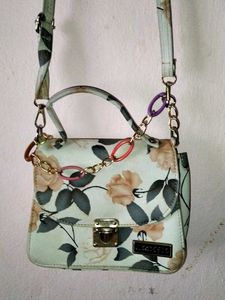 Sling Bag With Flower Print🌺