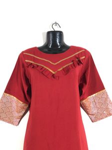 Red Printed Kurta Set(Women’s)