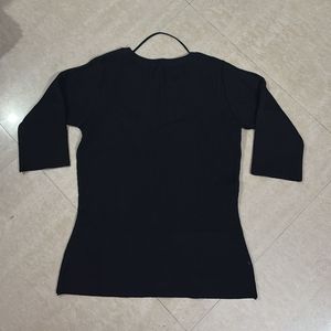 Black 3/4 Sleeve Top