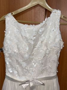 Elegant White Floral Party Dress light alternation