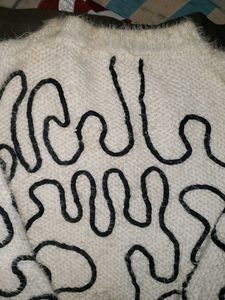 Patterned Pullover Sweater