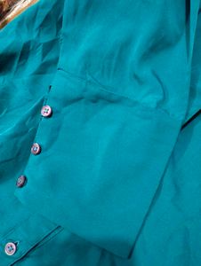 BEAUTIFUL SEA GREEN SHIRT💯