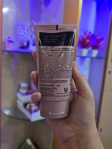 Lakme 9To5 Lumi Lit Cream