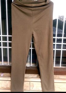 🧸Beige Colour Embellished Pocket Pants