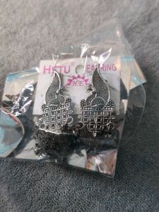 Earings