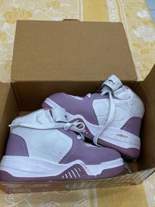 Cute Girl&#39;s Shoes