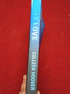 Ugly Love: Colleen Hoover