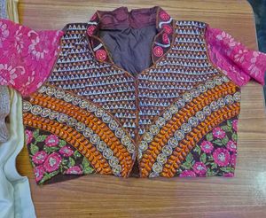 Embroidered Designer Saare With Koti Blouse