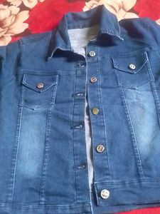 Women&#39;s Denim Jacket