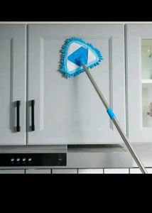 Triangle mop for cleaning