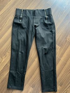 Ripped Black Zipper Jegging