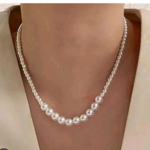 Classic Pearl Beaded Necklace