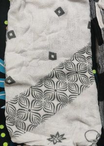 Black And White Stole (Set of 5) Scarf