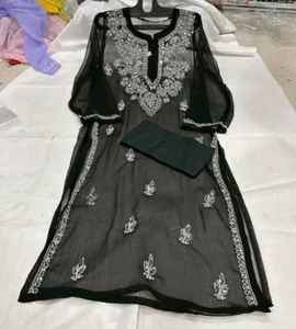 CHIKANKARI KURTI