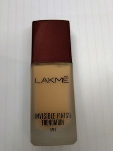 LAKMe Invisible Finish Foundation SPF8