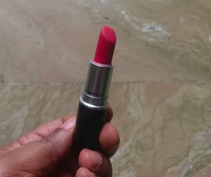 Og MAC Regular Lipstick In Shade All Fired UP