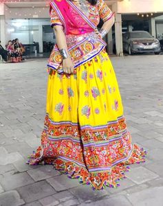 Traditional Chaniya Choli