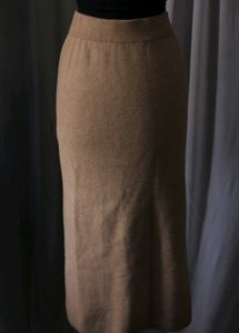 Elegant Beige Pencil Skirt