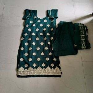 Kurta Set With Pant And Dupatta
