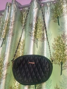 🖤New Slingbag For Girls🖤