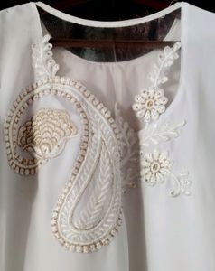 Embroidery Kurta set For girls And Women&#39; Size iss