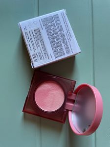 Authentic HUDA Beauty Glowish Blush Powder