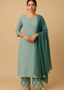Chic Zigzag Kurta Set with Dupatta – Stylish