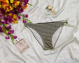 🇳🇿💗💫Striped Bikini Bottom
