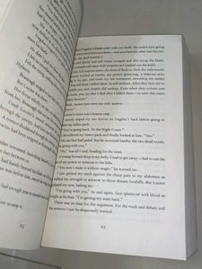 A Court Of Wings And Run Sarah J Maas