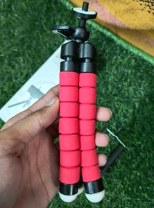 Small Tripod For Blogging