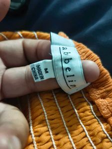 11.23.2 CUTE ORANGE TOP