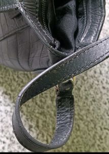 Chic Black Crossbody Bag