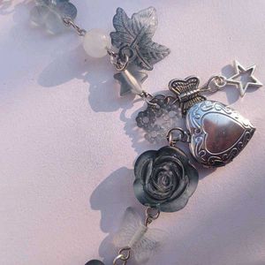 Frost black necklace