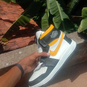 Air Jordan 1 High Pollen