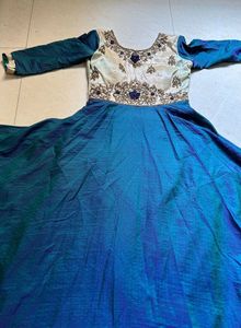 ETHNIC GOWN DEGINER