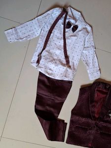Boy&#39;s Formal Outfit - Like New